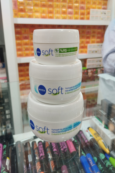 کرم مرطوب کننده و ابرسان دست و صورت سافت نیوا به ضمانت اصالت ساخت ترکیه